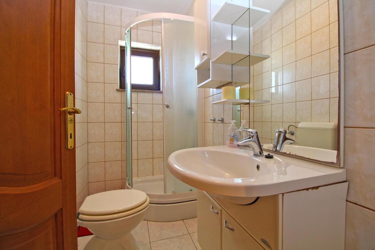 Apartments Veroslava 2159 พูลา ภายนอก รูปภาพ