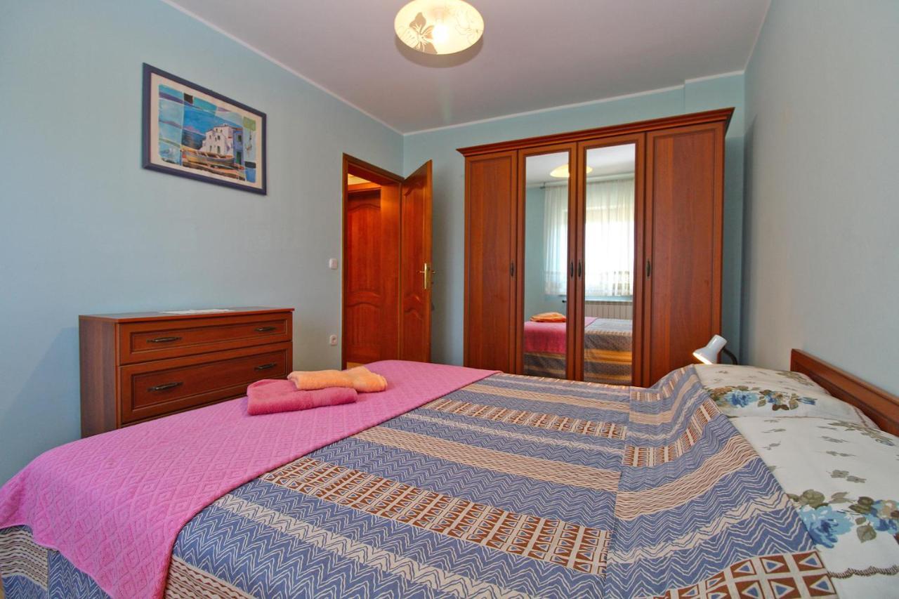 Apartments Veroslava 2159 พูลา ภายนอก รูปภาพ