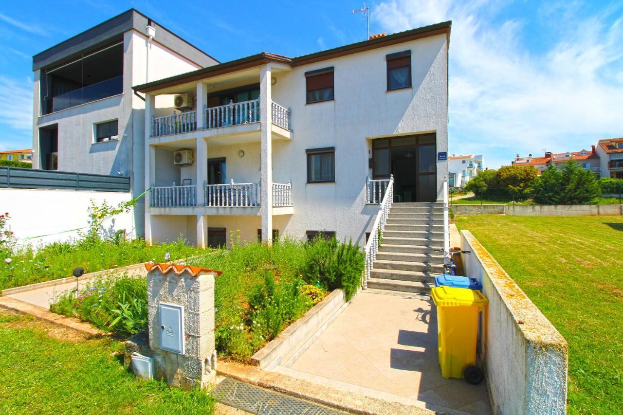 Apartments Veroslava 2159 พูลา ภายนอก รูปภาพ